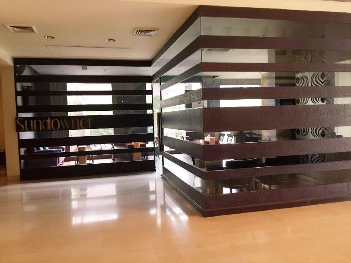 Hotel Vista ニューデリー エクステリア 写真