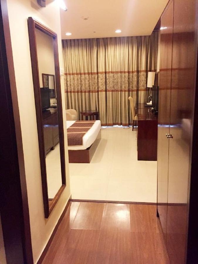 Hotel Vista ニューデリー エクステリア 写真