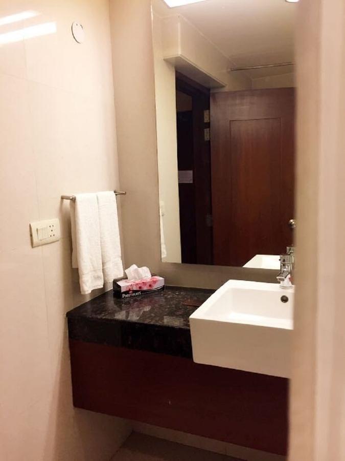 Hotel Vista ニューデリー エクステリア 写真